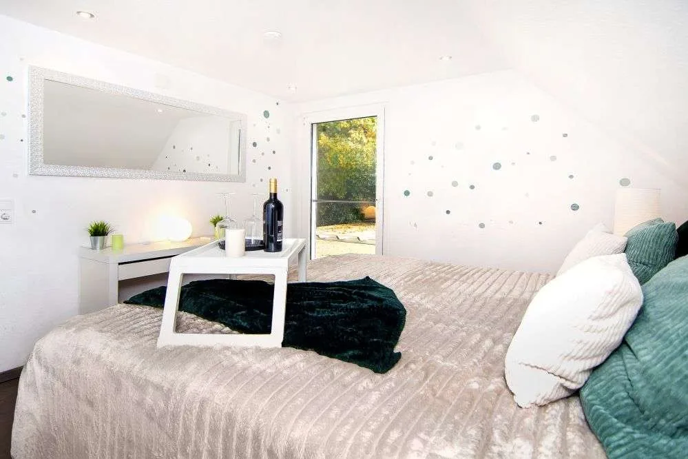 Schlafzimmer DG 1
