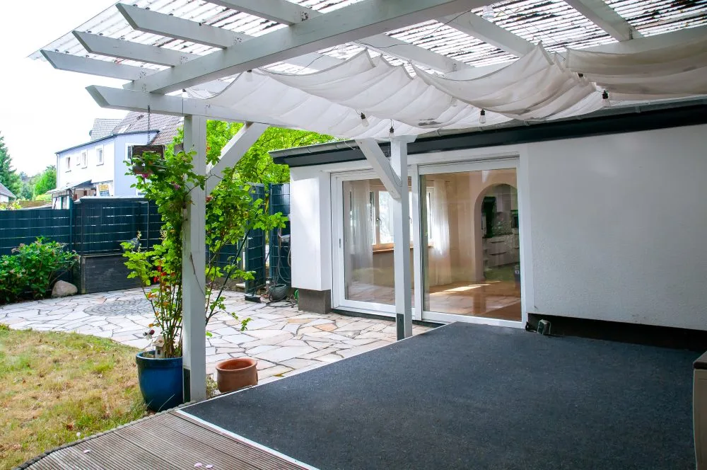 Terrasse und Garten
