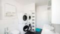 FENSTER,DUSCHE,WANNE