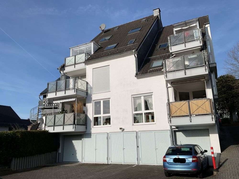 zweite Garage von links