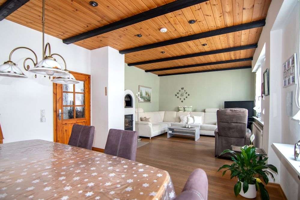 Wohnzimmer, Esszimmer